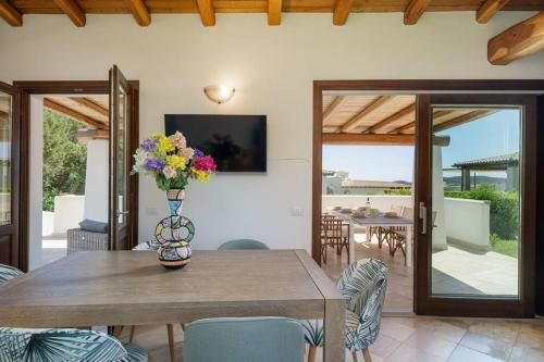Lovely Villa W/beach Access ?private Garden ?bbq