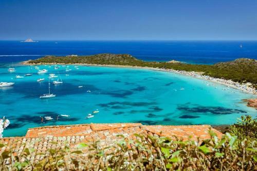 Lovely Villa W/beach Access ?private Garden ?bbq