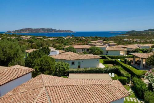 Lovely Villa W/beach Access ?private Garden ?bbq