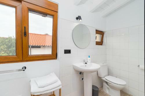 Hostal Benedicta Family Rooms