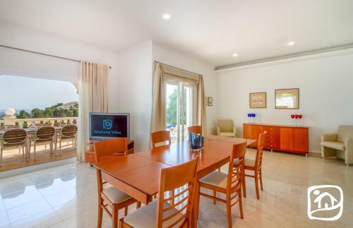 Abahana Villas Treveris