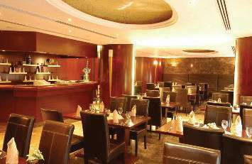 Landmark Summit Hotel