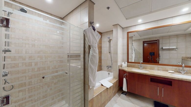 Hotel Oasis Beach Tower