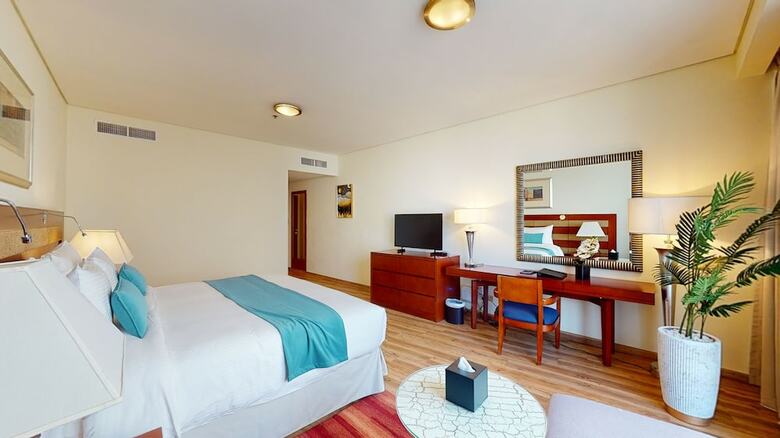 Hotel Oasis Beach Tower