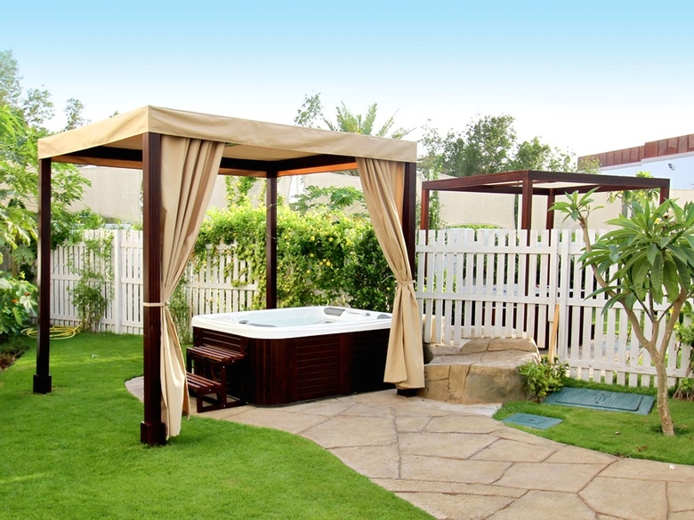 Hotel Dubai Marine Beach Resort & Spa