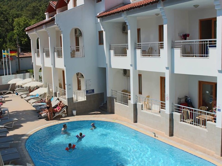 Hotel Club Arya Apart