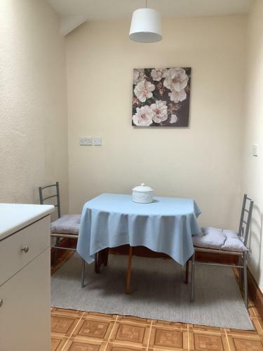 Second Floor Apartment Tenby Town Centre