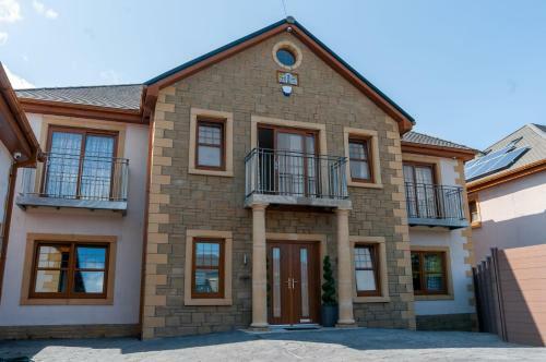 Hostal St Martins House Apartments
