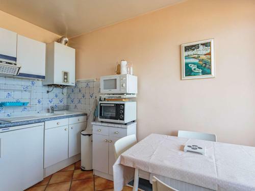 Apartamento Studio Hendaye, 1 Pi�ce, 4 Personnes - Fr-1-2-406