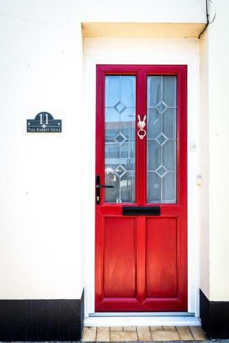 *new* Quirky Cottage By The Sea