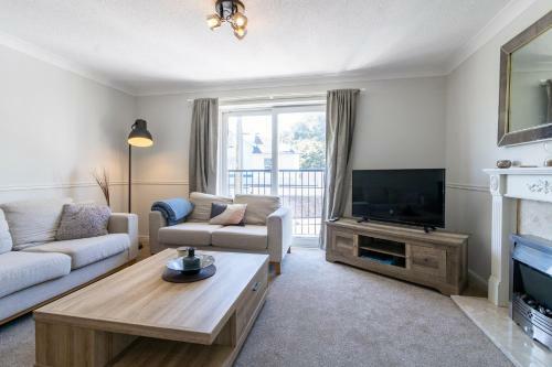 Laurels- 3-beds, Parking, Short Walk To Beach