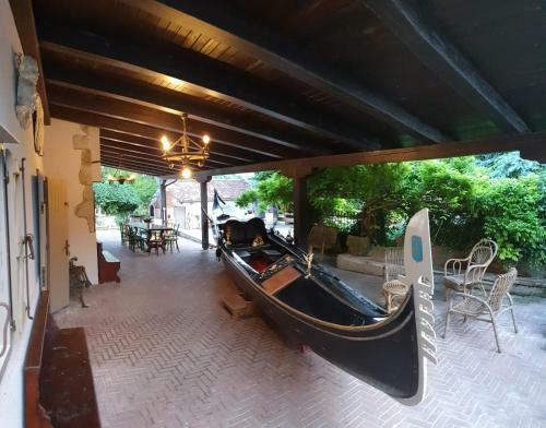 Hostal Ca' Dea Gondola