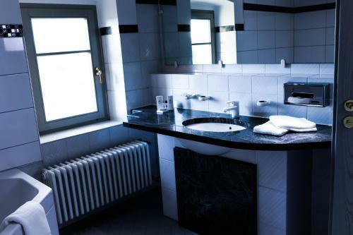 Hotel Schlo� Neuburg