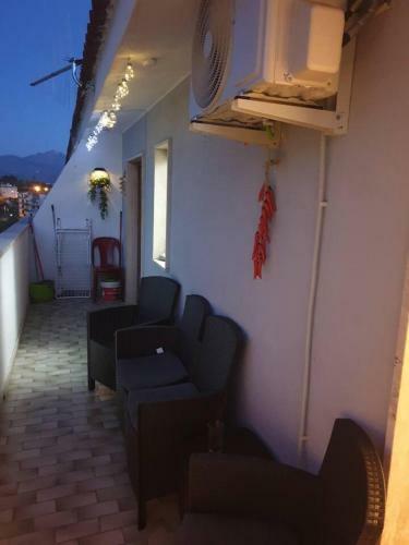 Impeccable 1-bed Apartment In Scalea