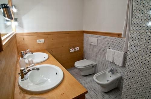 Hotel Valbruna Inn