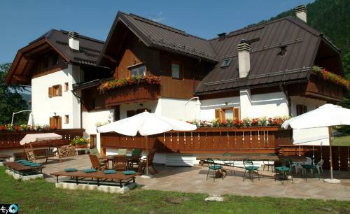Hotel Valbruna Inn