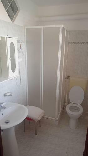 Hostal Scopello Inside