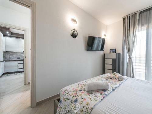 Alba's Apartment - Wifi & Private Parking