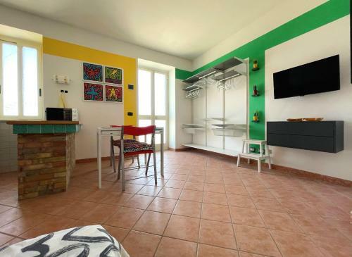 Apartamento Monolocale Con Patio Al Porto Turistico