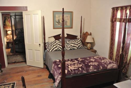 Posada Inn At The L C Ranch