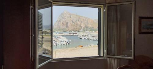 Blue Sea Apartment