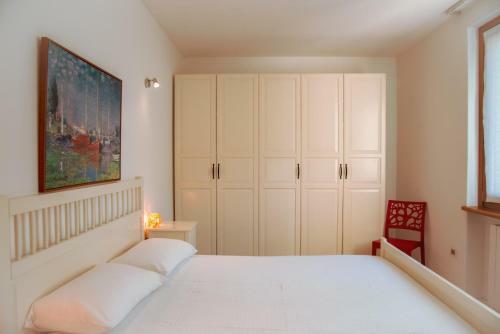 Italian Vacation Homes - Longol
