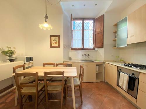 Apartamento La Fonte-with Balcomy Closeby Piazza Del Campo