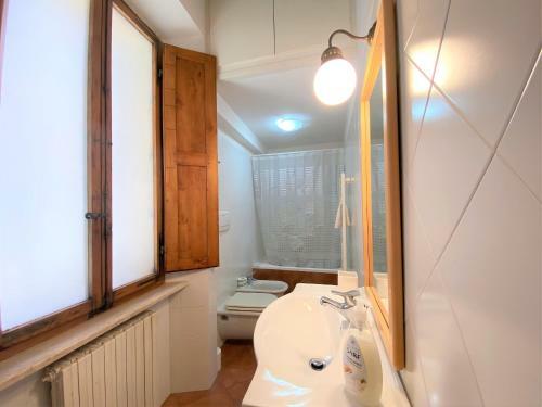Apartamento La Fonte-with Balcomy Closeby Piazza Del Campo