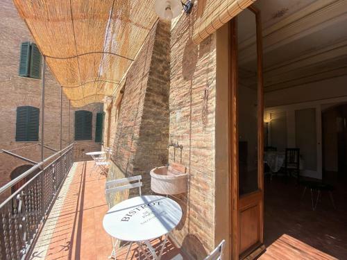 Apartamento La Fonte-with Balcomy Closeby Piazza Del Campo
