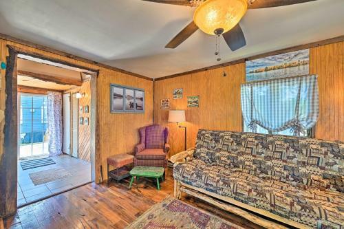 Rustic Caroga Lake Retreat Fish, Hike And Ski!
