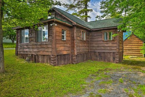 Rustic Caroga Lake Retreat Fish, Hike And Ski!
