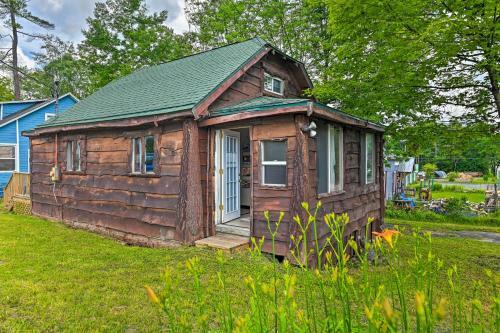 Rustic Caroga Lake Retreat Fish, Hike And Ski!
