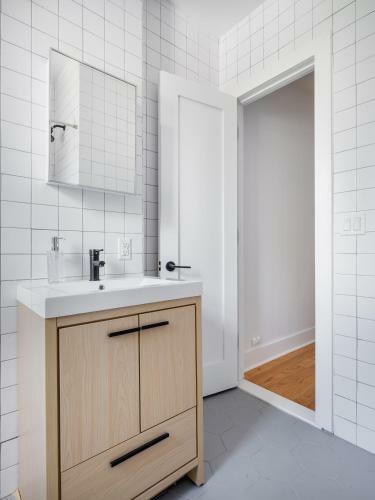Apartamento Gorgeous + Modern Three-bedroom Flat!