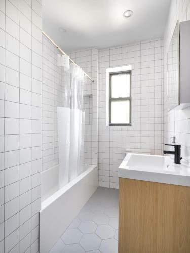 Apartamento Gorgeous + Modern Three-bedroom Flat!