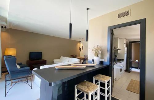 Apartamento Stunning Views In Golf Emporda