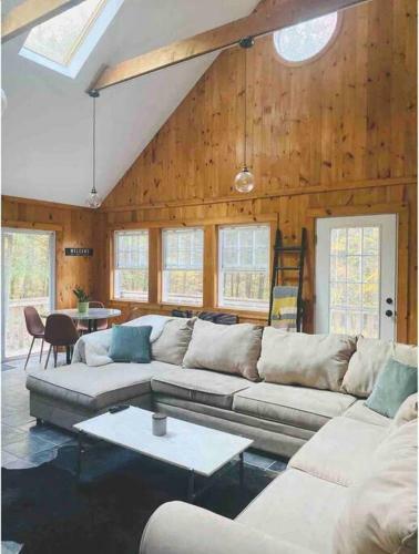 The Cabin @ Mink Brook