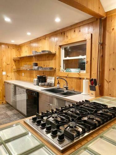 The Cabin @ Mink Brook