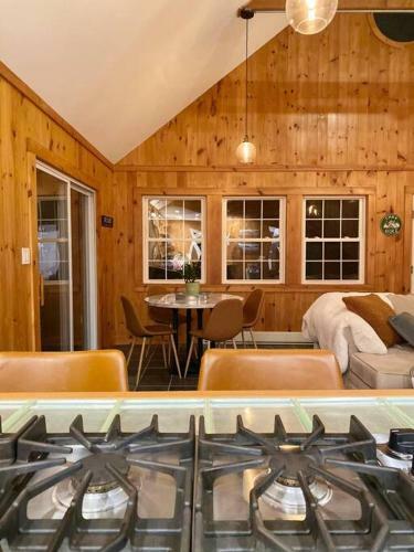The Cabin @ Mink Brook