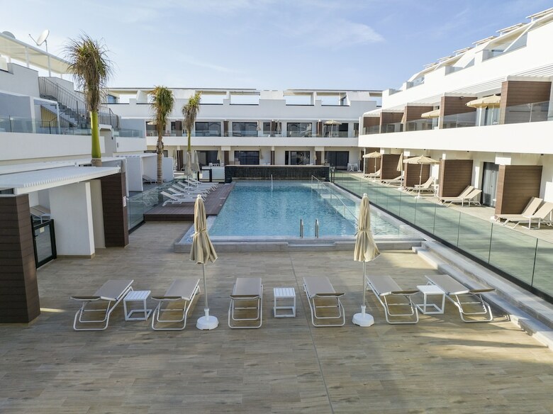Lacasa Apartments Cotillo
