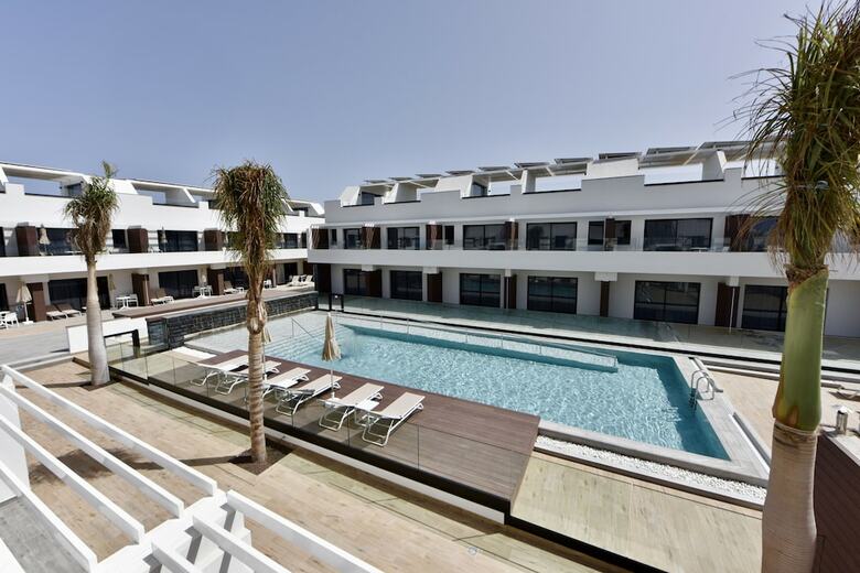 Lacasa Apartments Cotillo