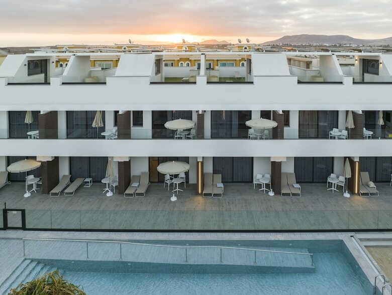 Lacasa Apartments Cotillo