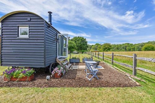 Crabden Shepherd Hut - Blendworth
