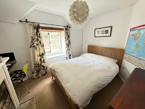 Beautiful Cottage Near Bath