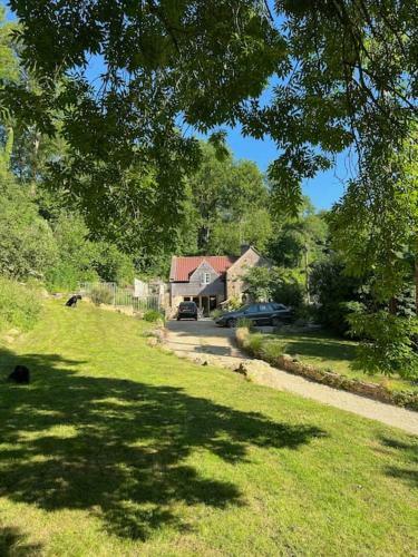 Beautiful Cottage Near Bath
