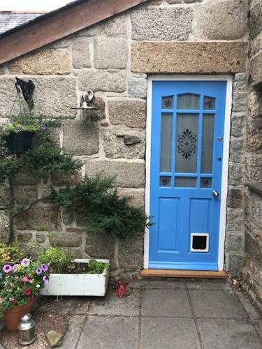 Lowena Farmhouse, Luxury Holiday Accommodation In Cornwall