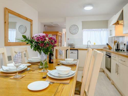 Summer Lodge 21 - Uk30631