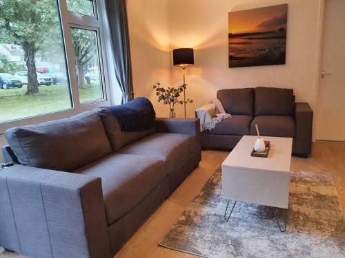 Pet Friendly 2 Bed Coastal Property - Millendreath, Looe