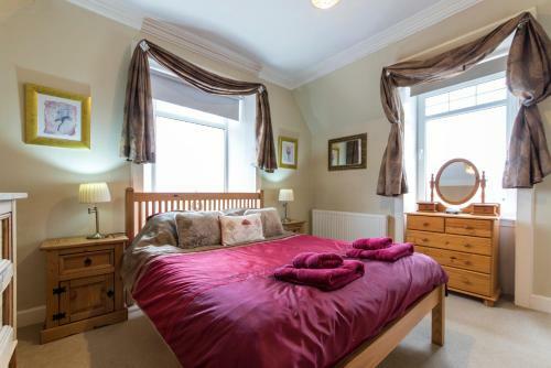 The Old School House - Cosy 3 Bedroom Cottage