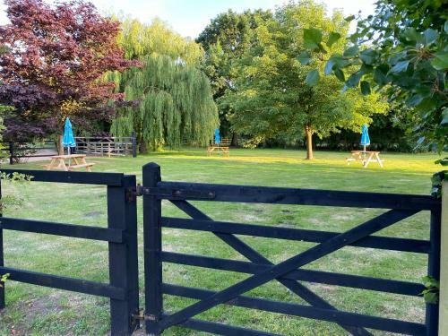 Tranquil 2-bed Barn In Brundish Woodbridge