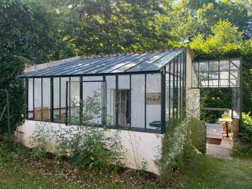La Cabane Au Bord De L'allier